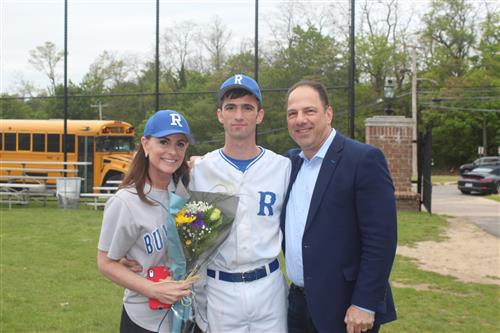 Senior player and family 