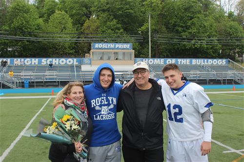 Senior athletes and family 