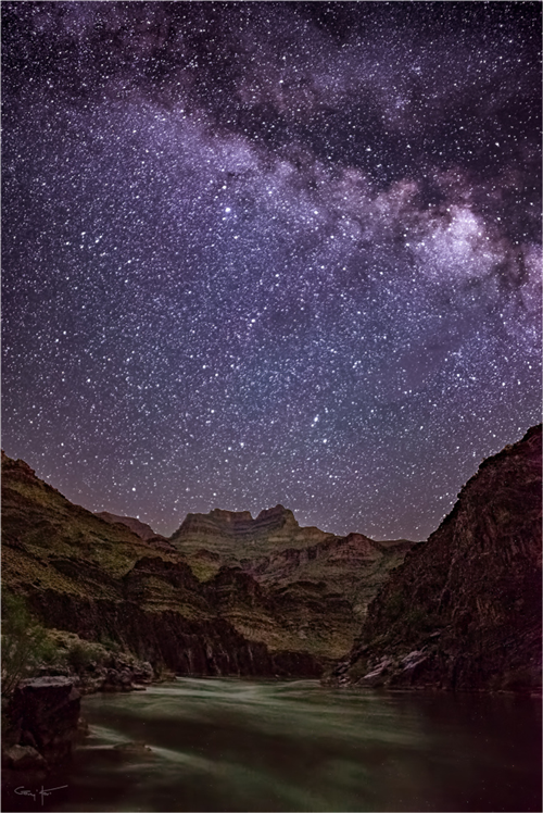 Canyon at night 